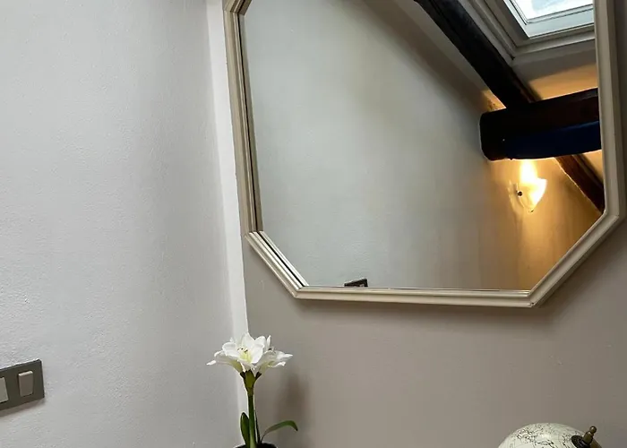 Accademia Lovers Apartment